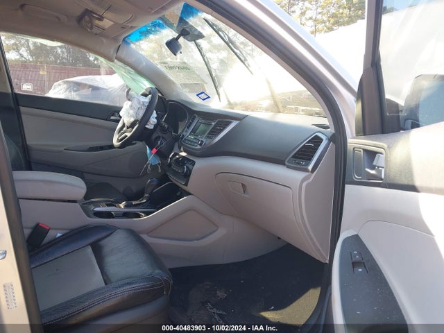 Hyundai TUCSON SE 2017 KM8J23A40HU539297 Image 5
