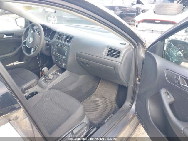 3VW2K7AJ3FM246708 Volkswagen Jetta 2.0l S