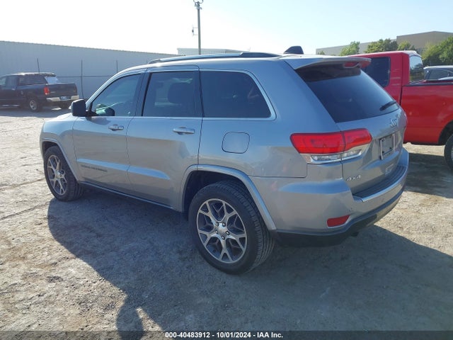 1C4RJFBG1JC379057 Jeep Grand Cherokee Sterling Edition 4x4