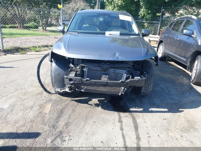 3VV1B7AX6MM081500 Volkswagen Tiguan 2.0t S