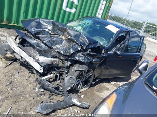 WBA8B9G56JNV00412 BMW 330I