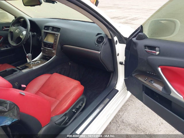 JTHFE2C29F2511500 Lexus IS 350C
