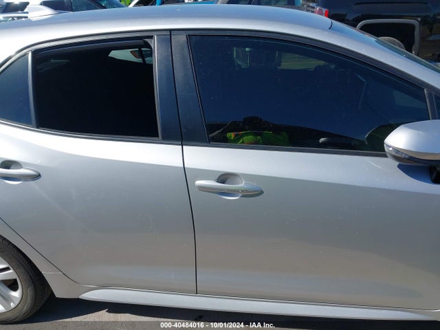 Toyota COROLLA SE 2022 JTND4MBE5N3158888 Image 13