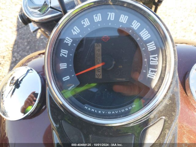 2018 HARLEY-DAVIDSON FLHC 1HD1YAJ18JC068684 Photo 6