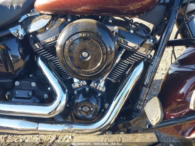 2018 HARLEY-DAVIDSON FLHC 1HD1YAJ18JC068684 Photo 7