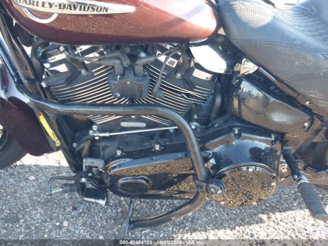 2018 HARLEY-DAVIDSON FLHC 1HD1YAJ18JC068684 Photo 8