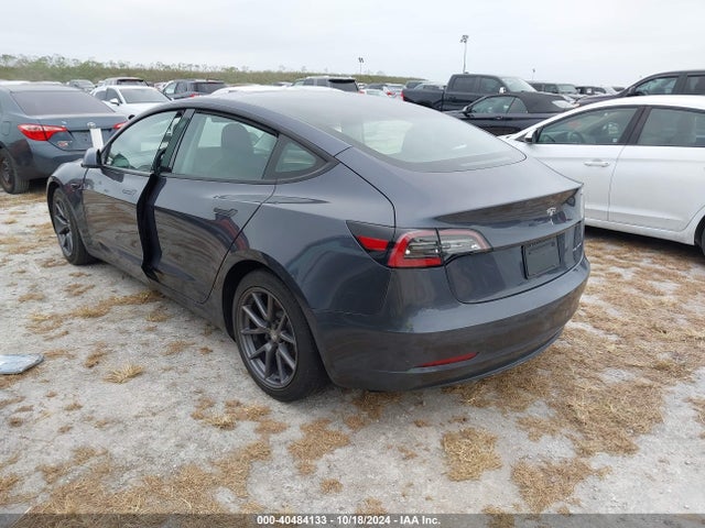 2021 TESLA MODEL 3 5YJ3E1EB5MF035641 Photo 2