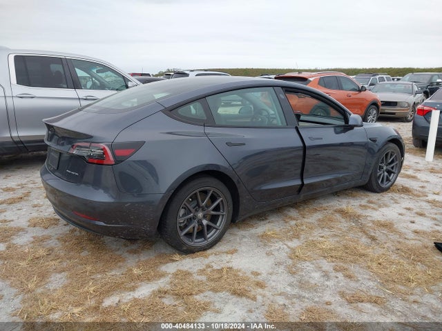2021 TESLA MODEL 3 5YJ3E1EB5MF035641 Photo 3