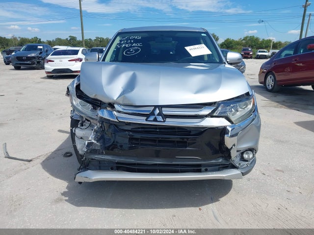 JA4AD3A31HZ046599 Mitsubishi Outlander Se/sel