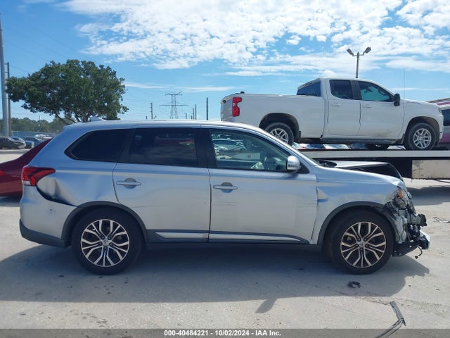 Mitsubishi Outlander Se/sel 2017 JA4AD3A31HZ046599 Image 13