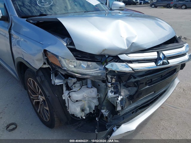2017 MITSUBISHI OUTLANDER JA4AD3A31HZ046599 Photo 5
