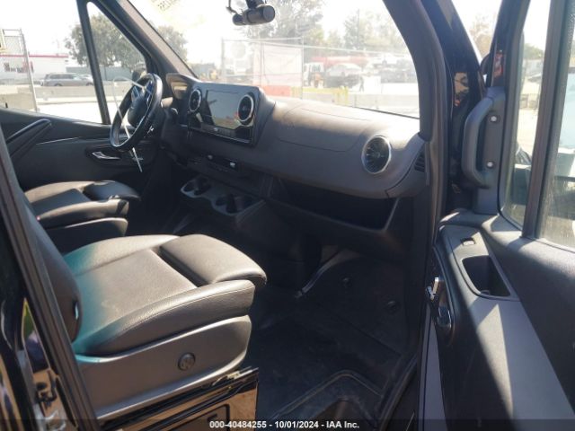 W1W4ECVY2KT018203 Mercedes-Benz Sprinter 2500 High Roof V6
