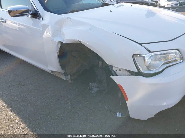 2C3CCAEG8GH359414 Chrysler 300C