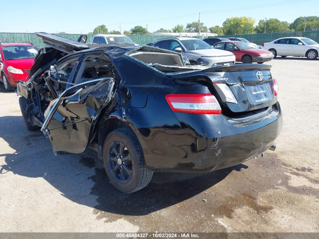 40484327 :رقم المزاد ، 4T4BF3EK8AR047016 vin ، 2010 Toyota Camry Le مزاد بيع