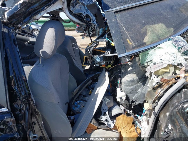 40484327 :رقم المزاد ، 4T4BF3EK8AR047016 vin ، 2010 Toyota Camry Le مزاد بيع