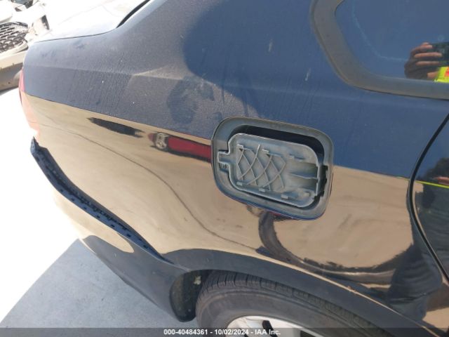 1VWAT7A35FC036610 Volkswagen Passat 1.8t Wolfsburg Edition