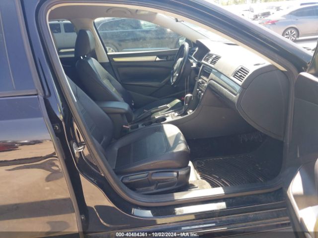 1VWAT7A35FC036610 Volkswagen Passat 1.8t Wolfsburg Edition