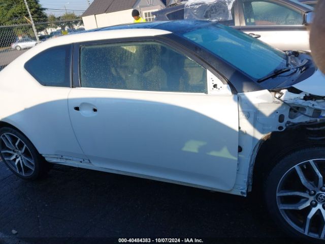 JTKJF5C71GJ018979 Scion TC