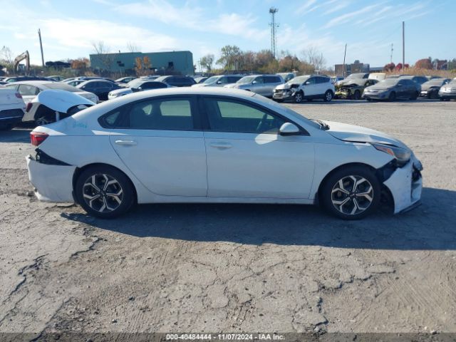 3KPF24AD8KE126274 KIA Forte Lxs
