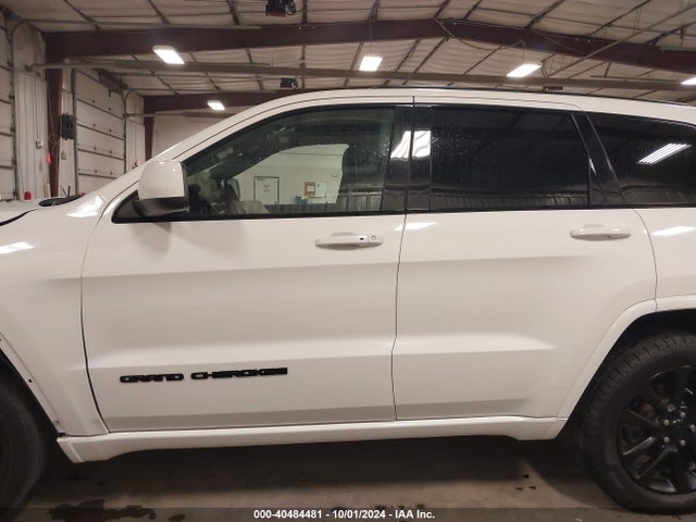 1C4RJEAG5HC953391 Jeep Grand Cherokee Altitude 4x2
