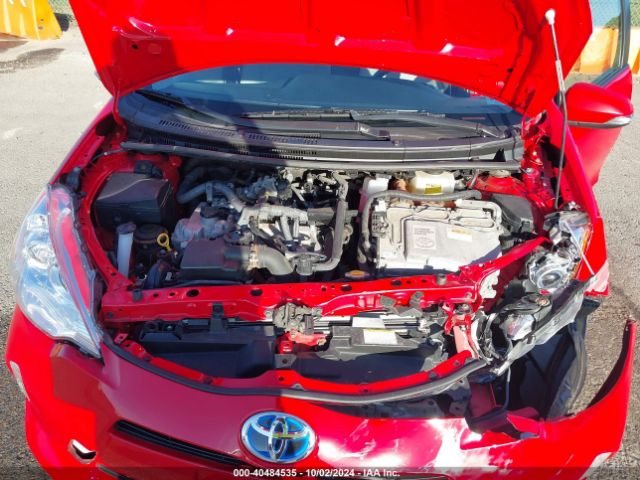 JTDKDTB34E1085786 Toyota Prius C One