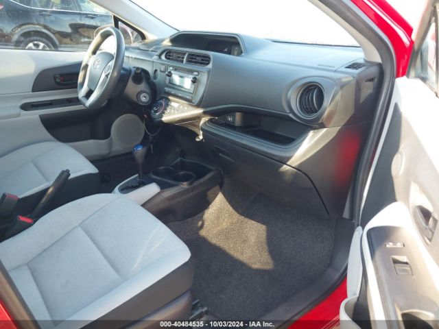 JTDKDTB34E1085786 Toyota Prius C One