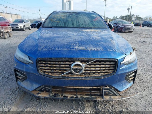 YV1102EM3M2428600 Volvo V60 T5 R-design