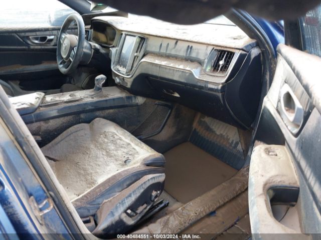 YV1102EM3M2428600 Volvo V60 T5 R-design