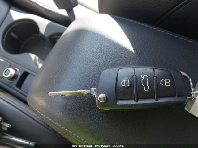 WA1ECCFS9HR012897 Audi Q3 2.0t Premium