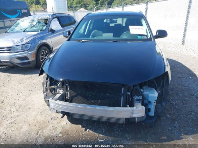 WA1ECCFS9HR012897 Audi Q3 2.0t Premium