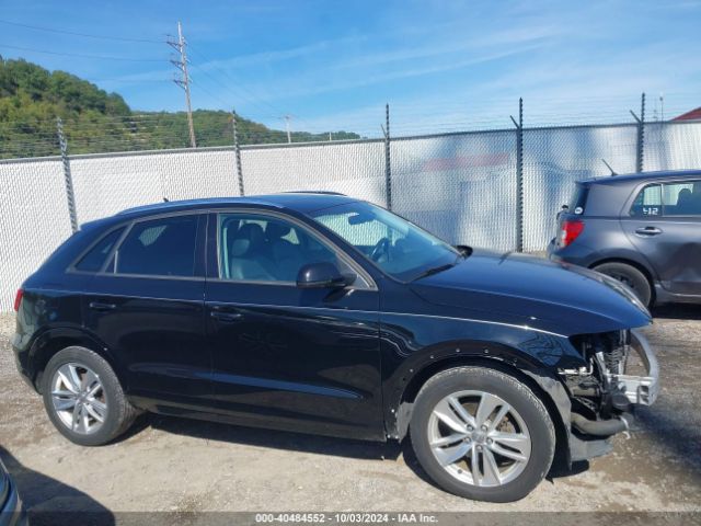 WA1ECCFS9HR012897 Audi Q3 2.0t Premium