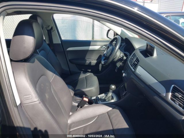 WA1ECCFS9HR012897 Audi Q3 2.0t Premium