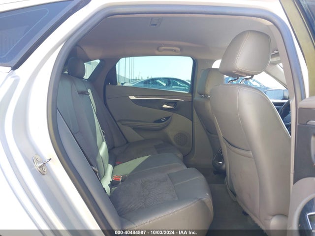 Chevrolet IMPALA 1LT 2017 2G1105S30H9159815 Image 8