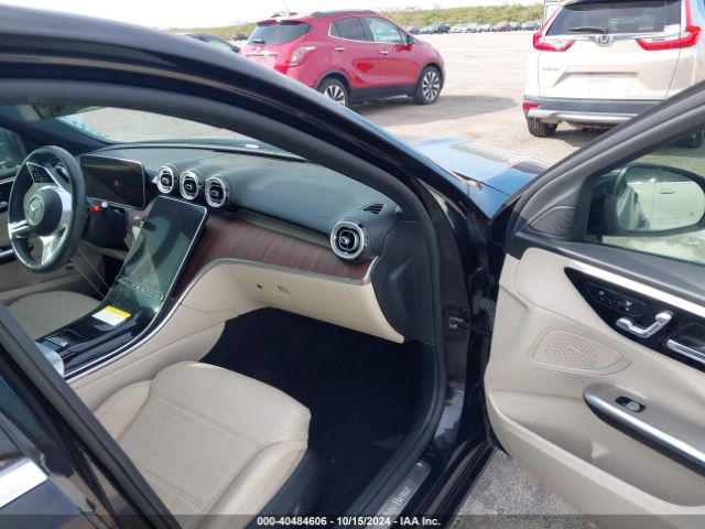 W1KAF4GB2NR038159 Mercedes-Benz C 300 Sedan
