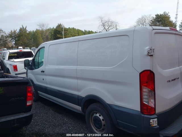 1FTYE1ZM4HKA15682 Ford Transit-150
