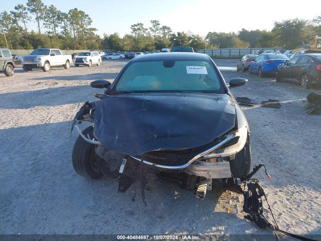 Chrysler 200 Limited 2015 1C3CCCABXFN615256 Image 13