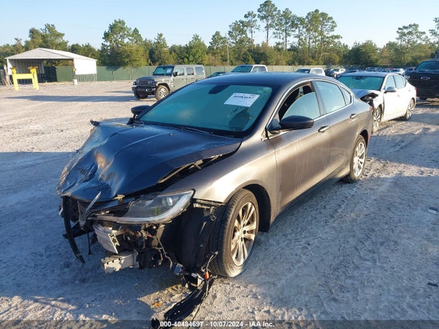 Chrysler 200 Limited 2015 1C3CCCABXFN615256 Image 2