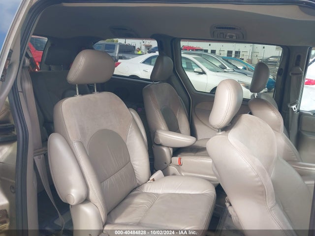 Продаж на аукціоні авто 2003 Chrysler Town & Country Limited, vin: 2C8GP64L03R122710, номер лоту: 40484828