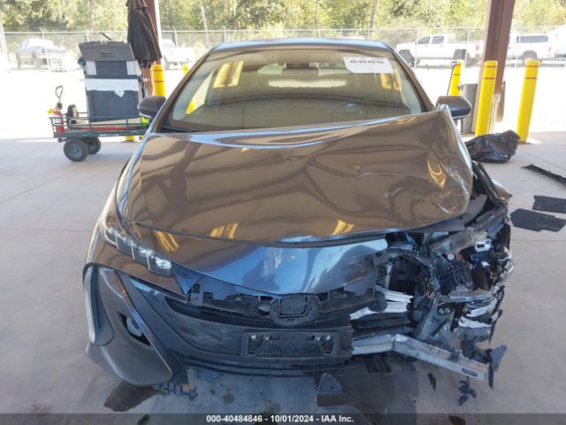JTDKAMFP5M3175432 Toyota Prius Prime Le