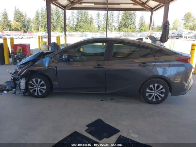 JTDKAMFP5M3175432 Toyota Prius Prime Le