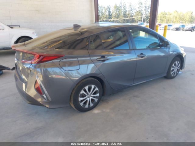JTDKAMFP5M3175432 Toyota Prius Prime Le