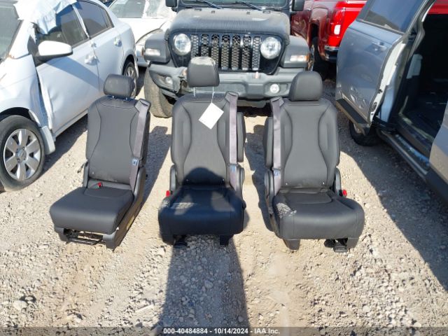 KNDNB4H31N6107696 KIA Carnival Mpv Lx Seat Package