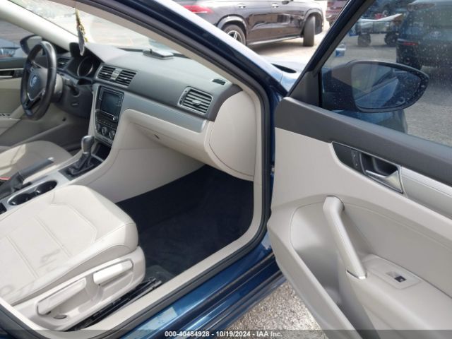 1VWLA7A31KC000275 Volkswagen Passat 2.0t Wolfsburg Edition