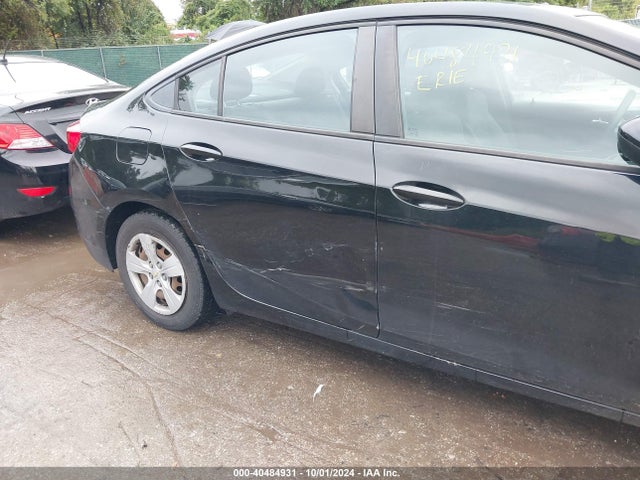 Chevrolet Cruze Ls Auto 2017 1G1BC5SM9H7154263 Image 19