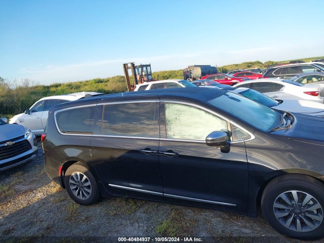 2C4RC1S70NR207838 Chrysler Pacifica Hybrid Limited