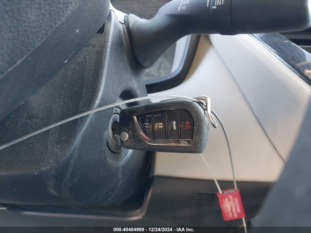 Toyota COROLLA LE 2021 5YFEPMAEXMP225914 Image 11