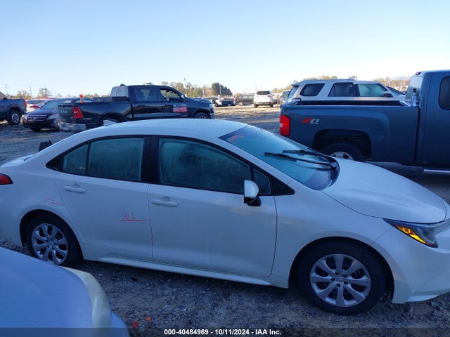 Toyota COROLLA LE 2021 5YFEPMAEXMP225914 Image 13