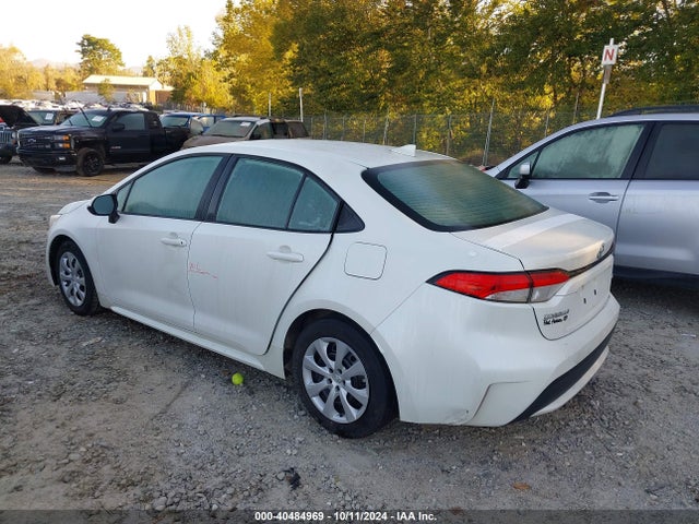 Toyota COROLLA LE 2021 5YFEPMAEXMP225914 Image 3