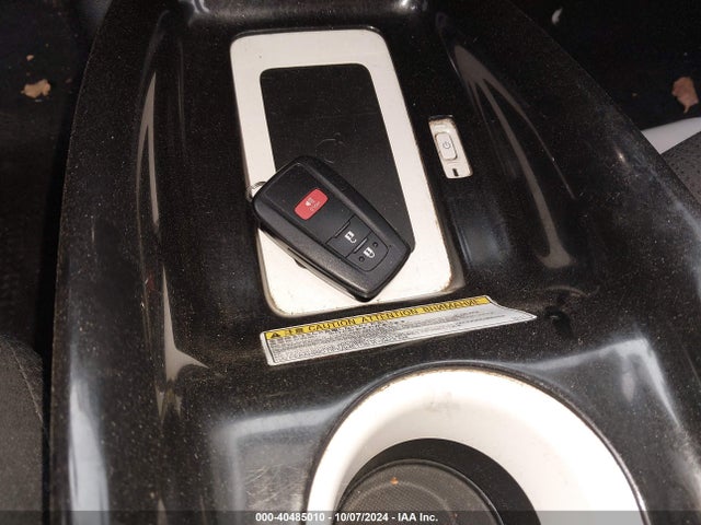 JTDKARFU5G3025778 Toyota Prius Three