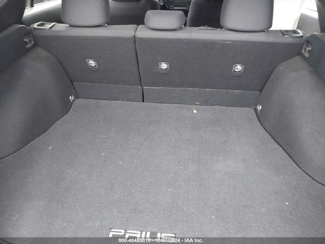 JTDKARFU5G3025778 Toyota Prius Three